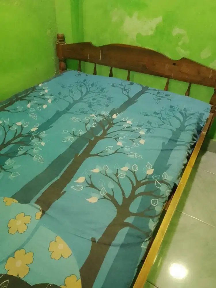 Kasur+Dipan Kayu