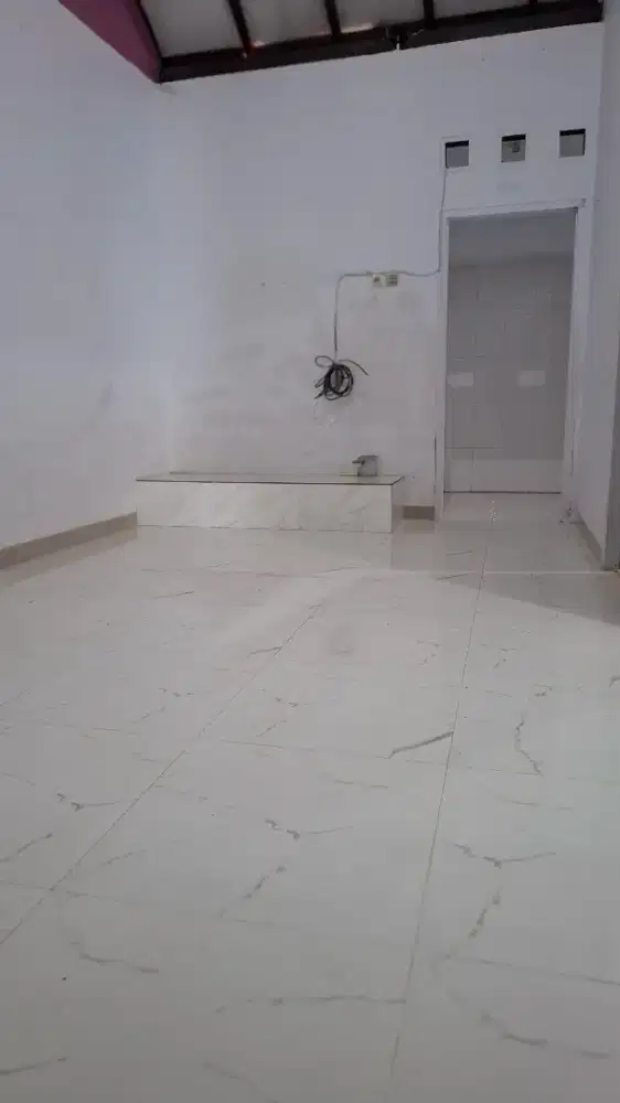 Rumah Premium, 2 KM Bathub Shower Pdam