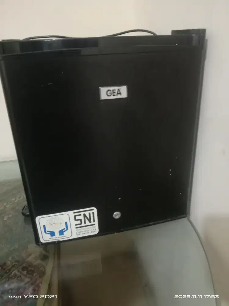 Kulkas mati merek gea