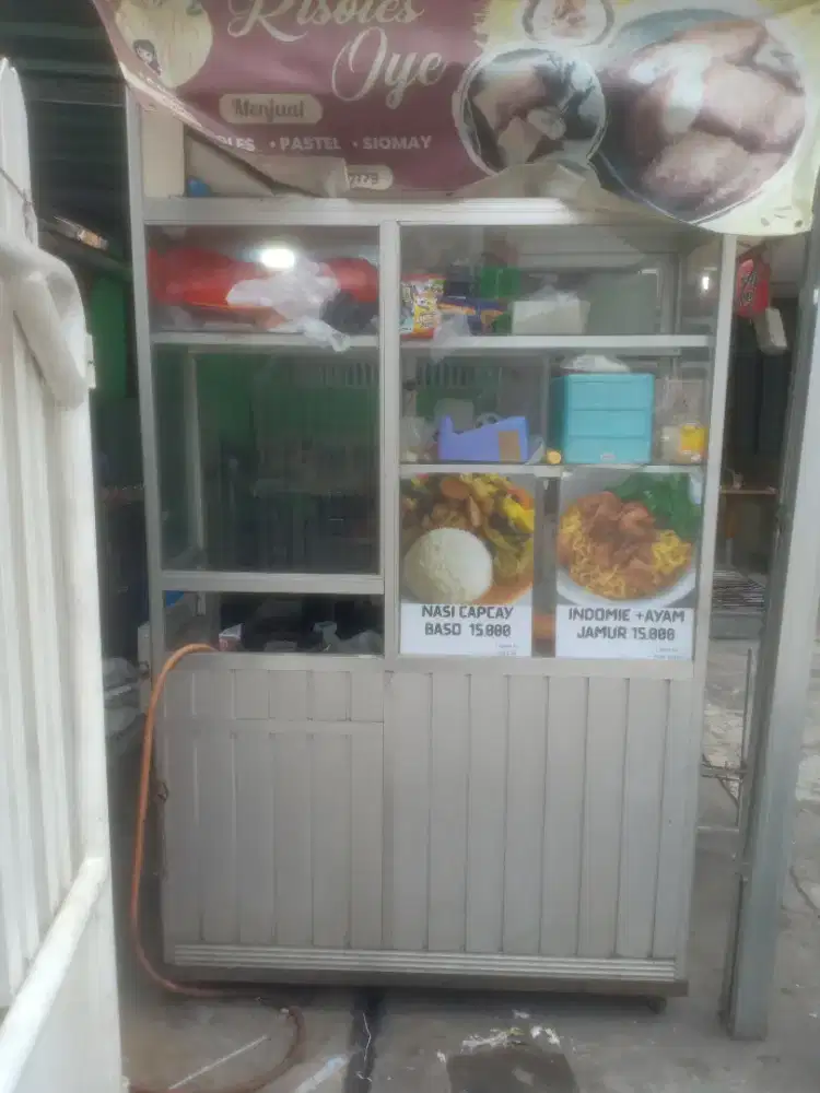 Etalase Dagang bekas keadaan layak pakai