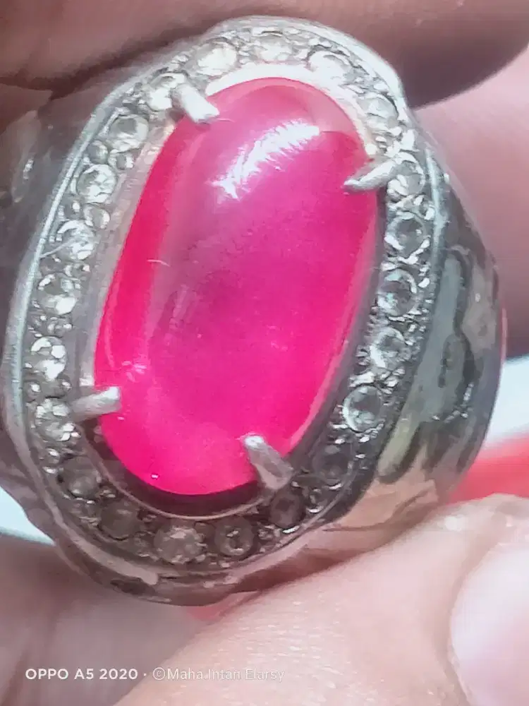 Ruby 8ct Mozambique/Madagascar