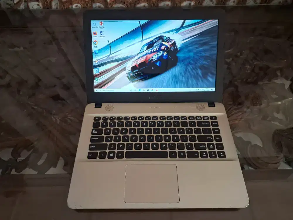 Laptop asus, N3060, ram 2gb, ssd 128gb, win 10 siap pakai