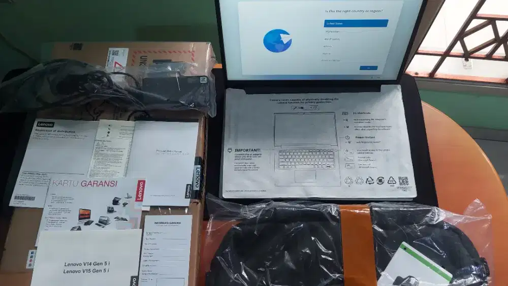 Lenovo V14 G5, i7-13620H + RAM 16gb & SSD 512gb. BELUM PERNAH DIPAKAI