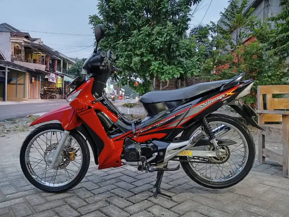 Honda supra x 125 tahun
2008 kondisi barang bagus InsyaAllah tinggal