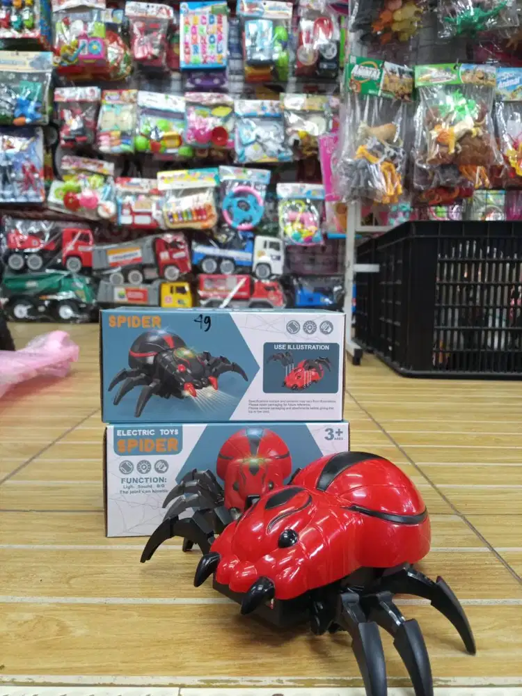 mainan anak spider labalaba baterai