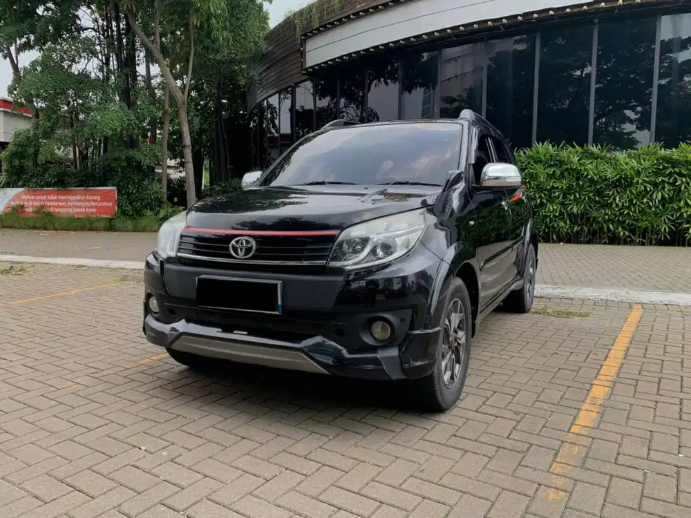 [ TERAWAT ] TOYOTA RUSH S TRD ULTIMO 1.5 AT MATIC 2017 HITAM