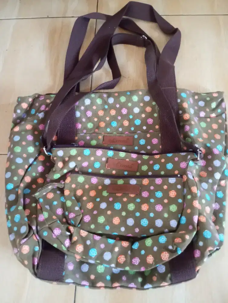 Tas wanita serba guna