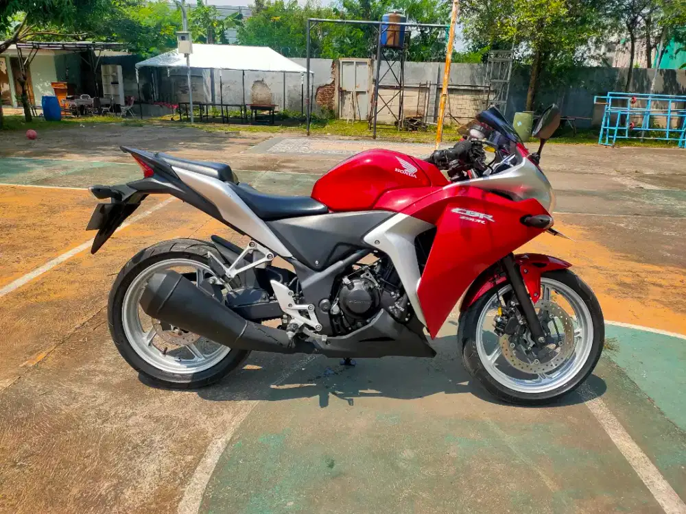 Honda CBR 250 R KYJ CBU Thailand