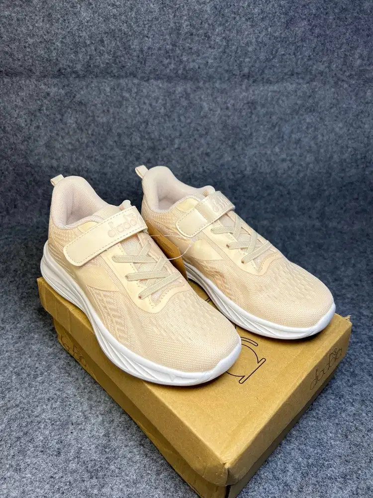 WTS DIADORA KIDS/ANAK ORIGINAL MURAH