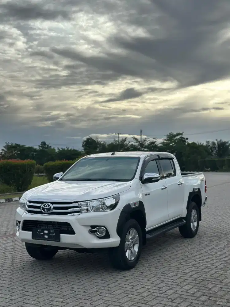 Hillux Double Cabin V 2019 Matic
