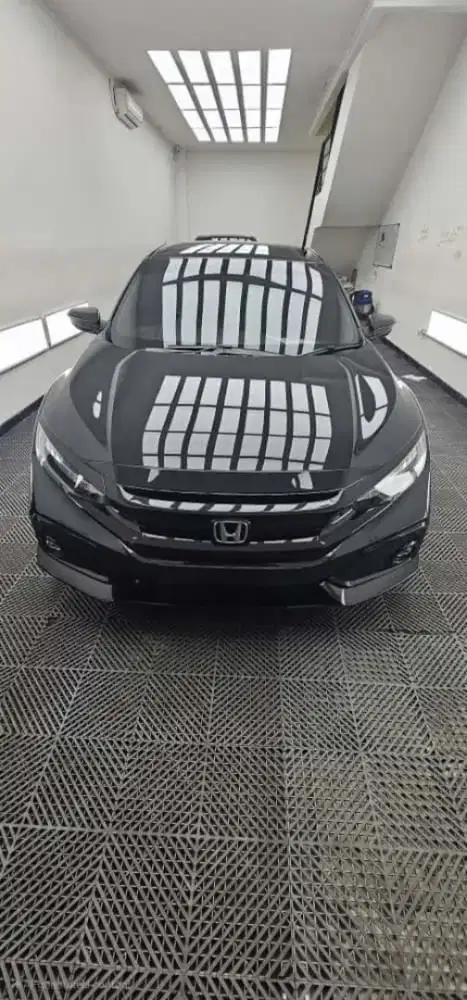 Dicari Pecinta Mobil CIVIC TURBO 1.5 E HB 2018 Kondisi Premium