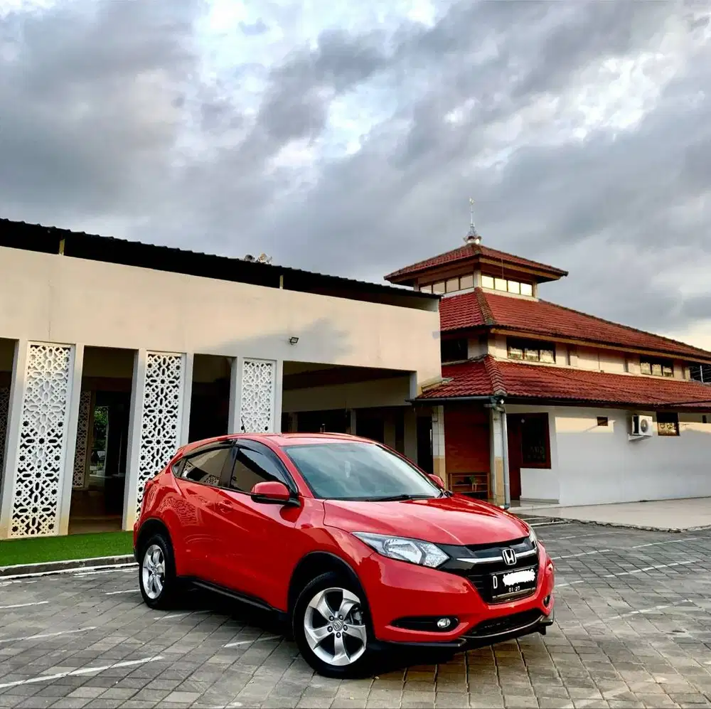 KM89RB- Honda HRV S AT 2017 NIK 2016 Matic Merah NO PR Dp25JT E 2018
