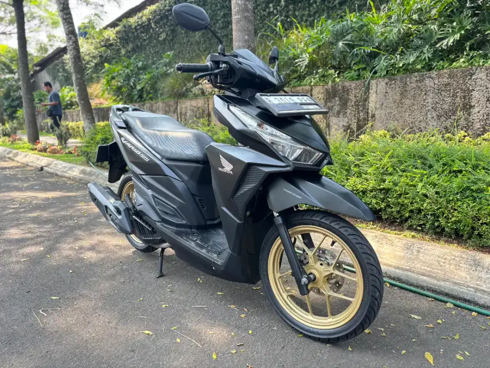 KM 40 RB HONDA VARIO 150 OLD TH 2017 LIKE NEW