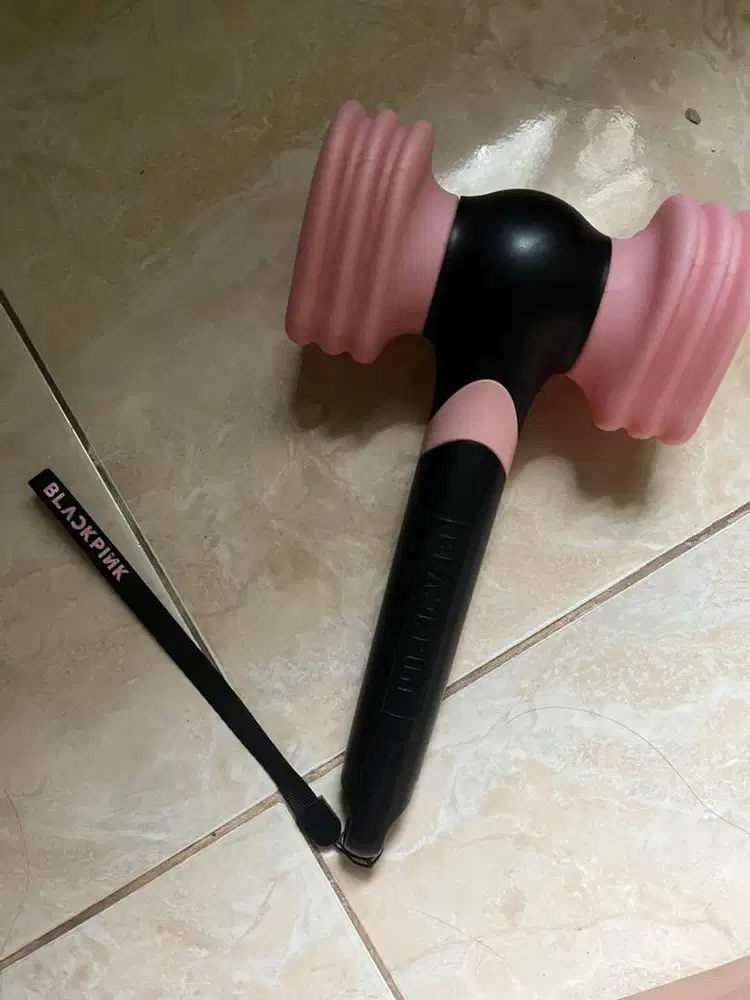 BLACKPINK Lightstick Ver.2 (Hammer Bong)
