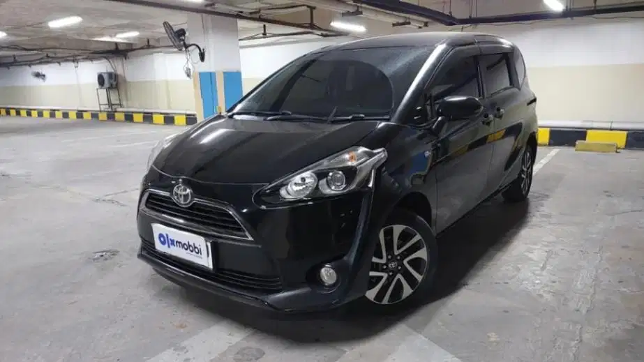 TDP 8JT - Toyota Sienta 1.5 V Bensin-AT 2017 Hitam
