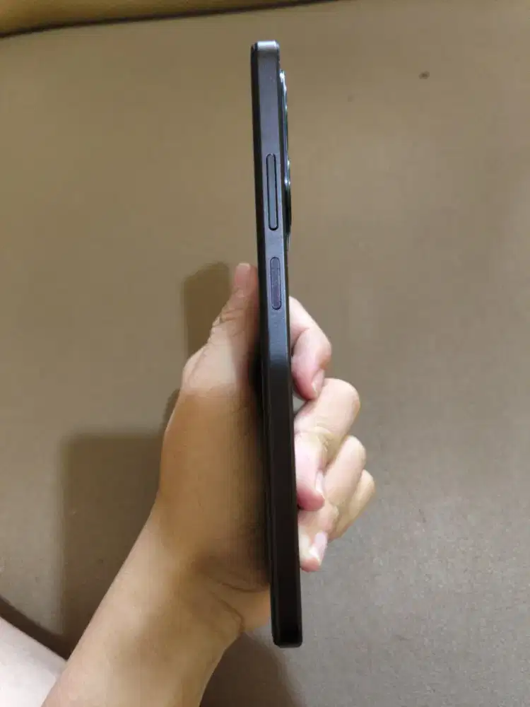 OPPO A3X 8/128GB warna merah nebula