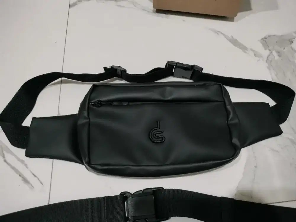 Tas waist bag pria anti air