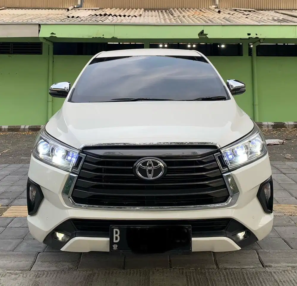 Innova Reborn V Diesel Matic 2021