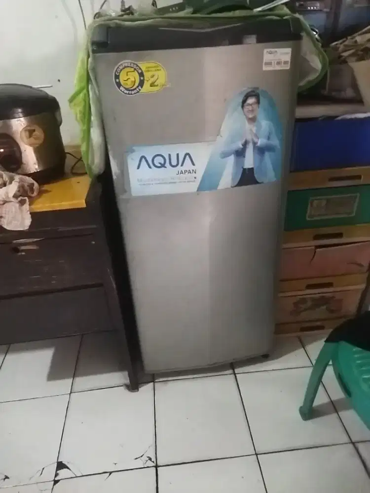 kulkas satu pintu AQUA