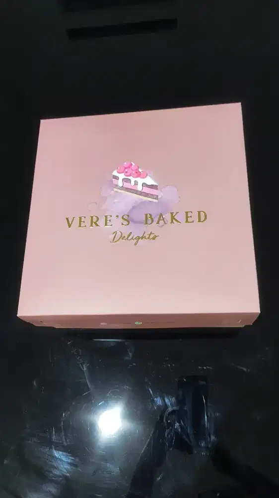 Box kue custom, kokoh dan tebal.