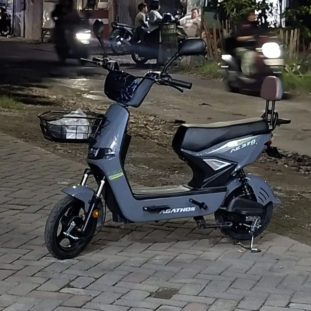 DI JUAL CEPAT SEPEDA LISTRIK MEWAH HARGA TERJANGKAU