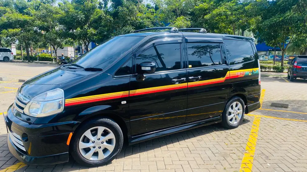 Nissan Serena 2012 Bensin