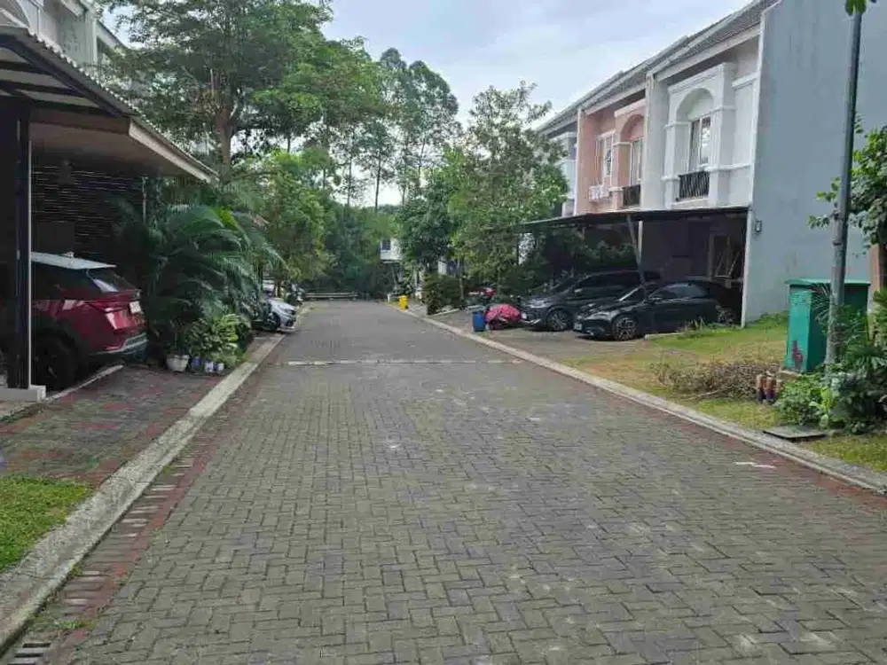 rumah 2 lantai di sevilla park kencanaloka bsd city rp. 1,5M