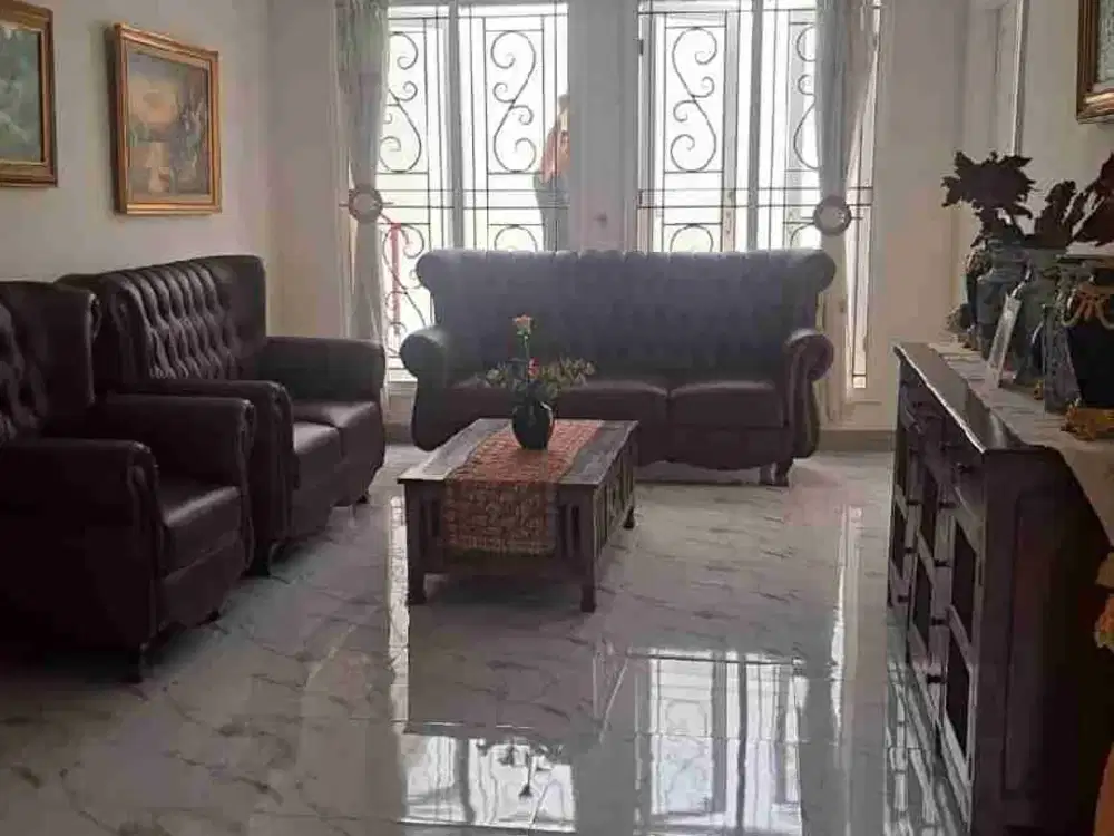 Super Murah Rumah Cluster  Summarecon  Lokasi Sebrang Mal SMS Full Renovasi