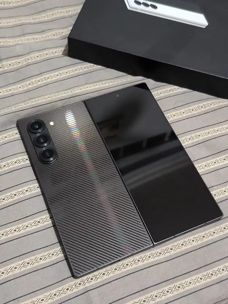 Samsung Zfold 6