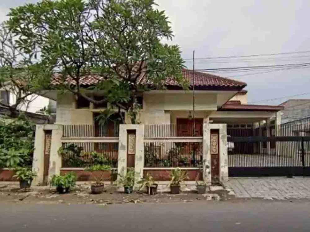 Rumah Luas 585 m² Strategis di Rawamangun – Hunian Nyaman dengan Halaman Lega