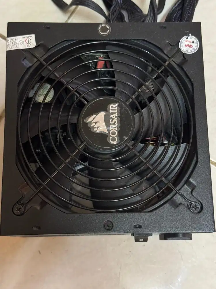 Psu corsair 750w modular kondisi normal masih segel dtg.