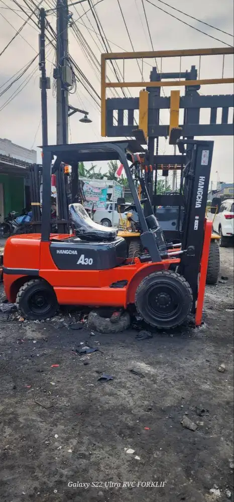 Forklift Hangcha 3 Ton,Matic,Threelift 4,3 Meter,Isuzu 4JG,Tahun 2017