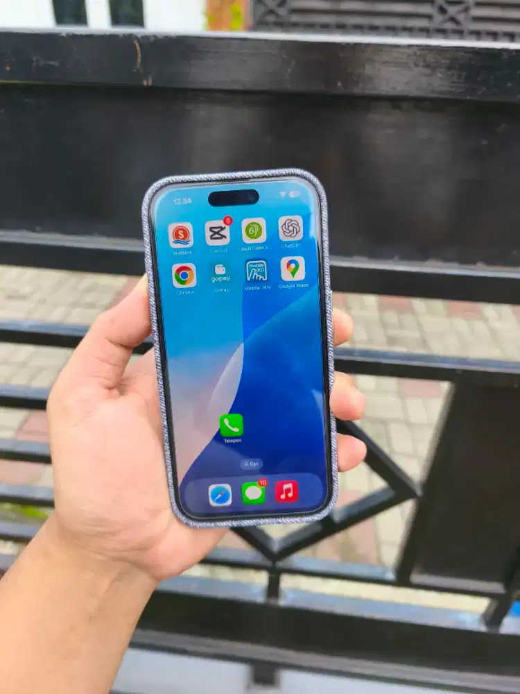 iPhone 15 pro 256 GB inter