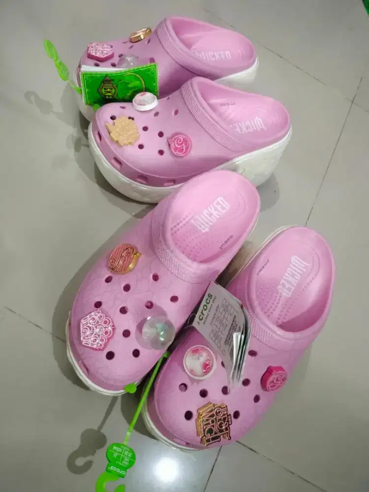 [ORIGINAL] CROCS Wicked Glinda Siren Clog CCR21052590H - Size 38 - 39