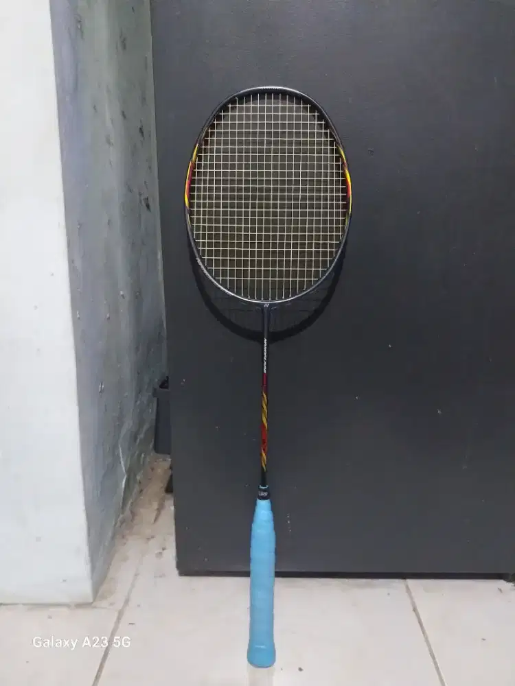 Raket Yonex Nanoflare 800
