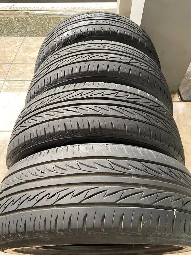 185/55 R16 Ban Bridgestone Techno Sports copotan 90%