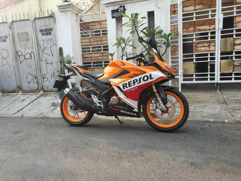 Honda CBR 150 abs repsol 2021 b dki km low