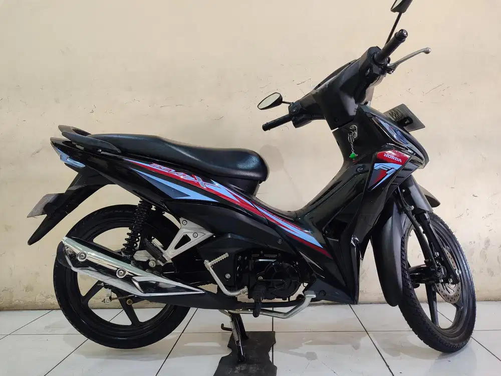 Revo X 2024 istimewa mulus terawat siap pakai...
