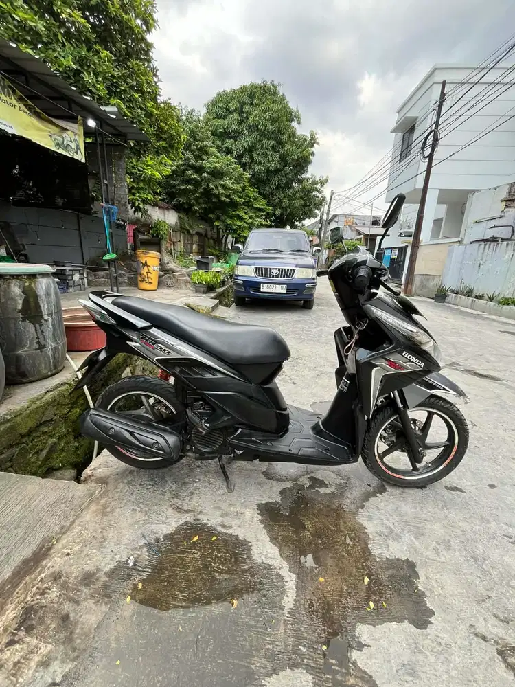 HONDA VARIO TECHNO 110 CBS 2011 PAJAK HIDUP