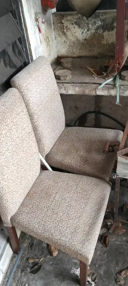 Tempat duduk 2 pcs mulus