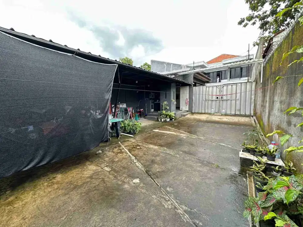 Jual cepat tanah bonus rumah kecil di Bojongkerta Rancamaya