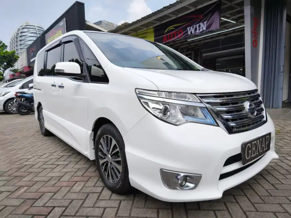 Nissan Serena 2.0 HWS AT 2017