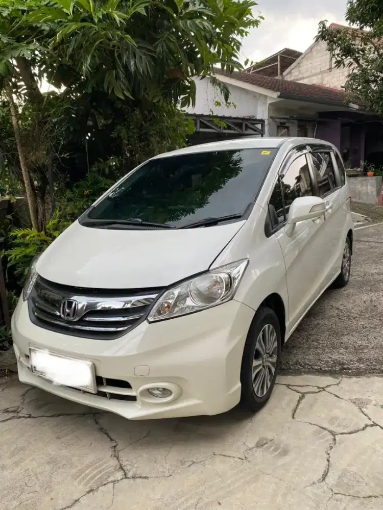 Jual Honda Freed cakep mempesona khusus freed lovers