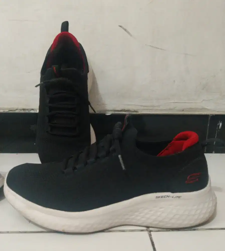 Dapat 3 sepatu sekaligus