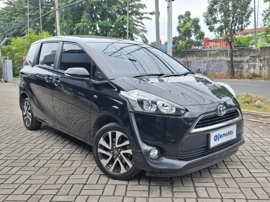 DP MURAH Toyota Sienta 1.5 V Bensin-AT 2019 Hitam CKOCB