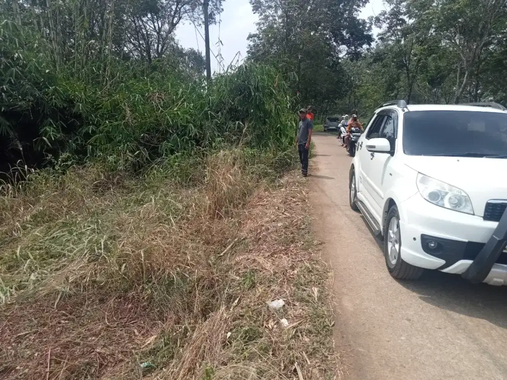 Di jual lhan tanah darat lt 1500 mtr ss SHM pinggir jln