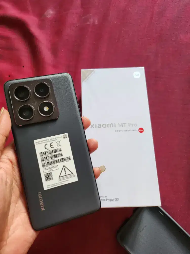 xiaomi 14t pro like new fullset ori 12/512gb