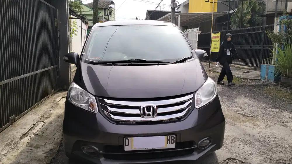 Honda Freed 2015 Bensin
