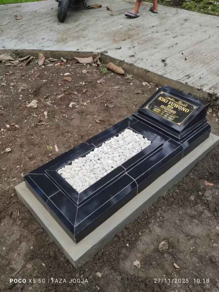 KIJING MAKAM GRANIT KIJING KRAMIK, TRASO, BATU ALAM,  MARMER, BAYI