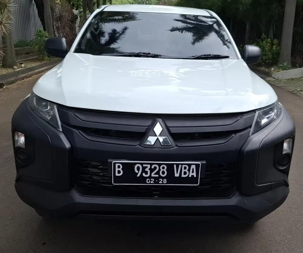 Mitsubishi strada triton 2023 Facelift asli B jakarta